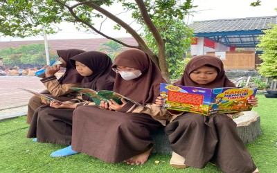 English Stars of Tomorrow: Bintang-Bintang Bahasa Inggris Masa Depan